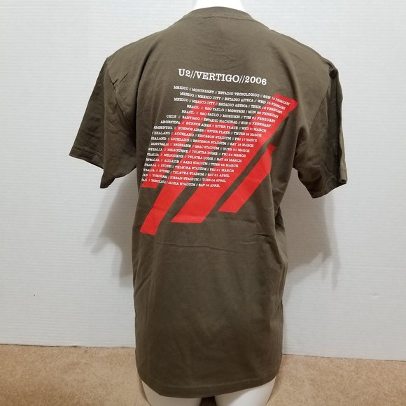 U2 shirt Large Vertigo Tour 2006 photo graphic concert band merch Bono The Edge - Picture 3 of 9
